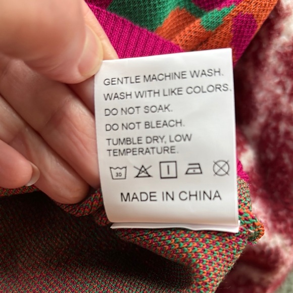 Floral Short Sleeve Sweater - Picture 5 of 8